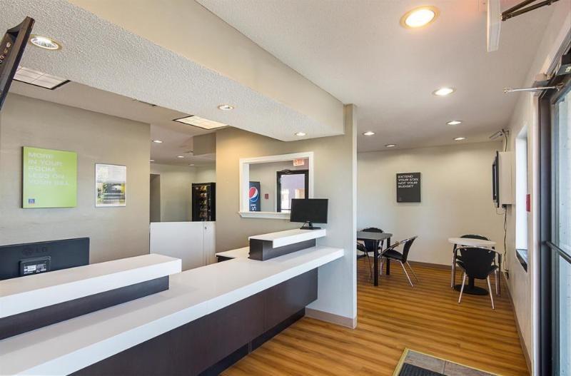 Studio Inn Extended Stay Oklahoma City Airport By Oyo מראה חיצוני תמונה