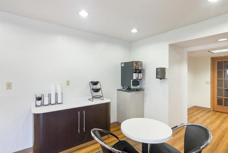 Studio Inn Extended Stay Oklahoma City Airport By Oyo מראה חיצוני תמונה