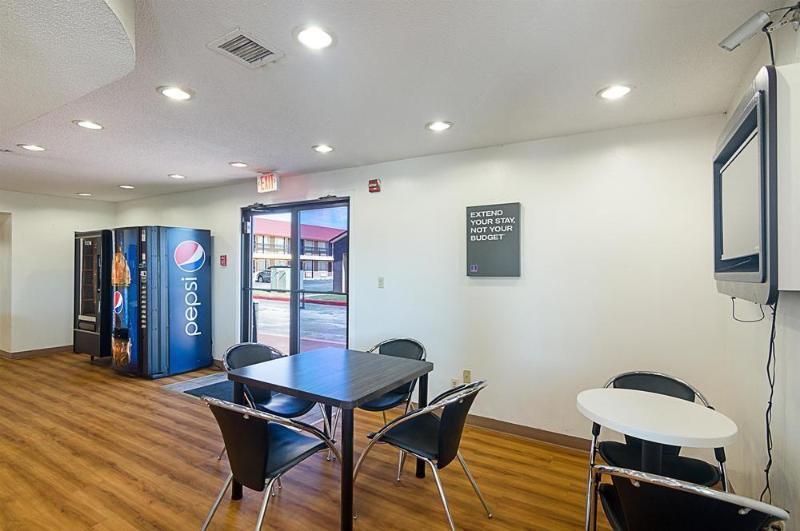 Studio Inn Extended Stay Oklahoma City Airport By Oyo מראה חיצוני תמונה